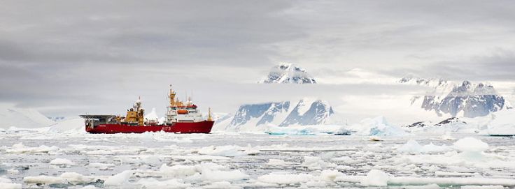 hms_protector_in_the_antarctic_mod_45158384
